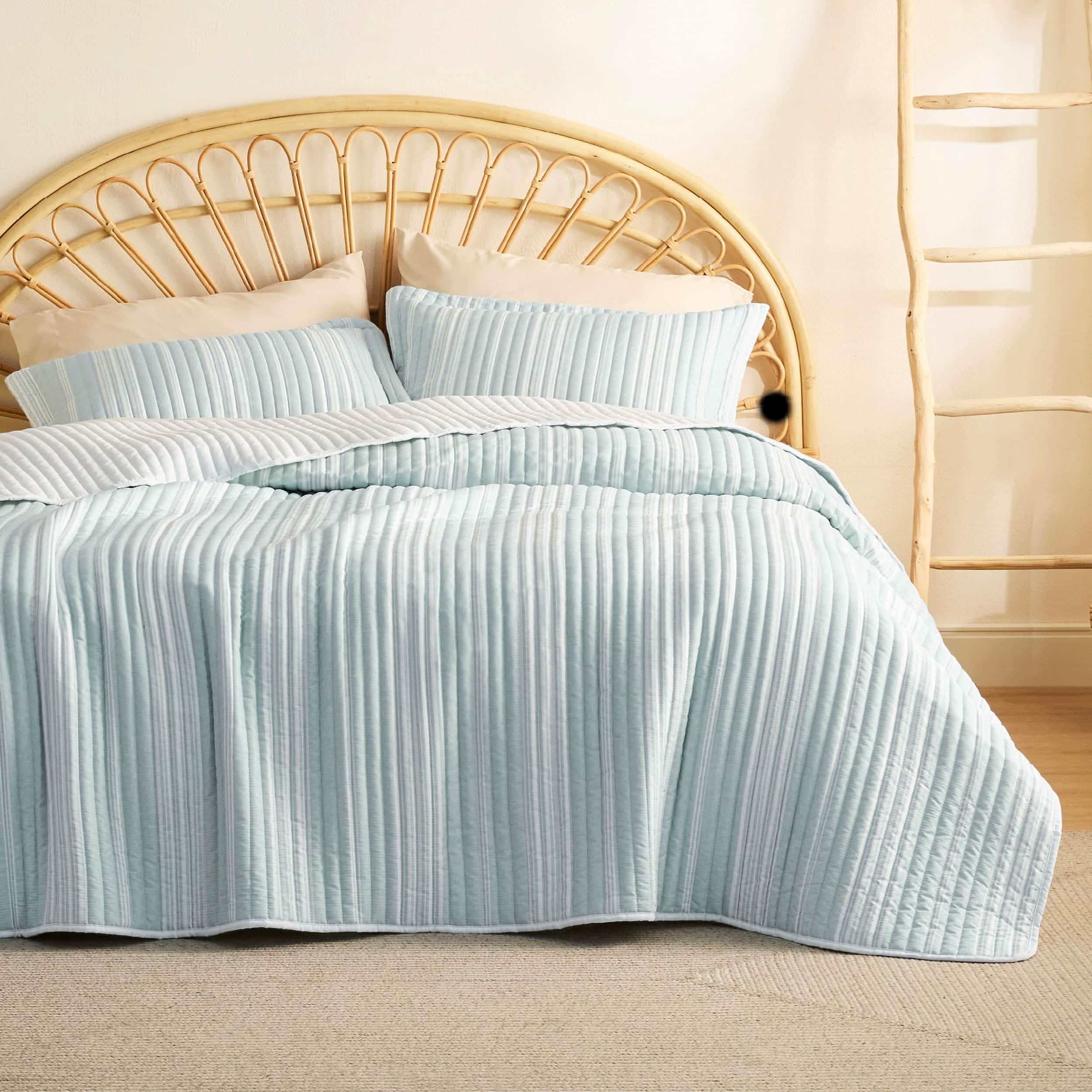 Chill Vibes Quilt Set - Image 6