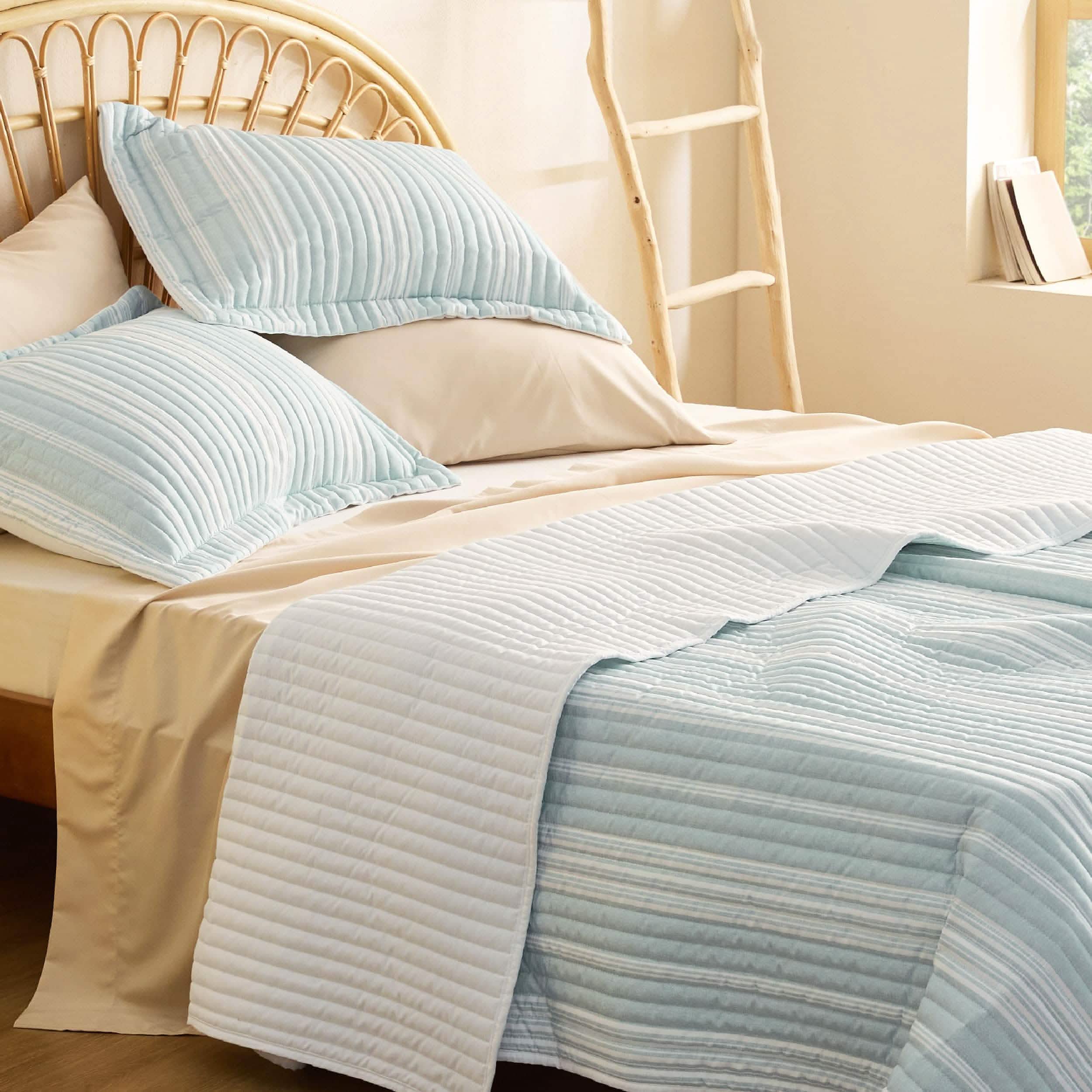Chill Vibes Quilt Set - Image 3