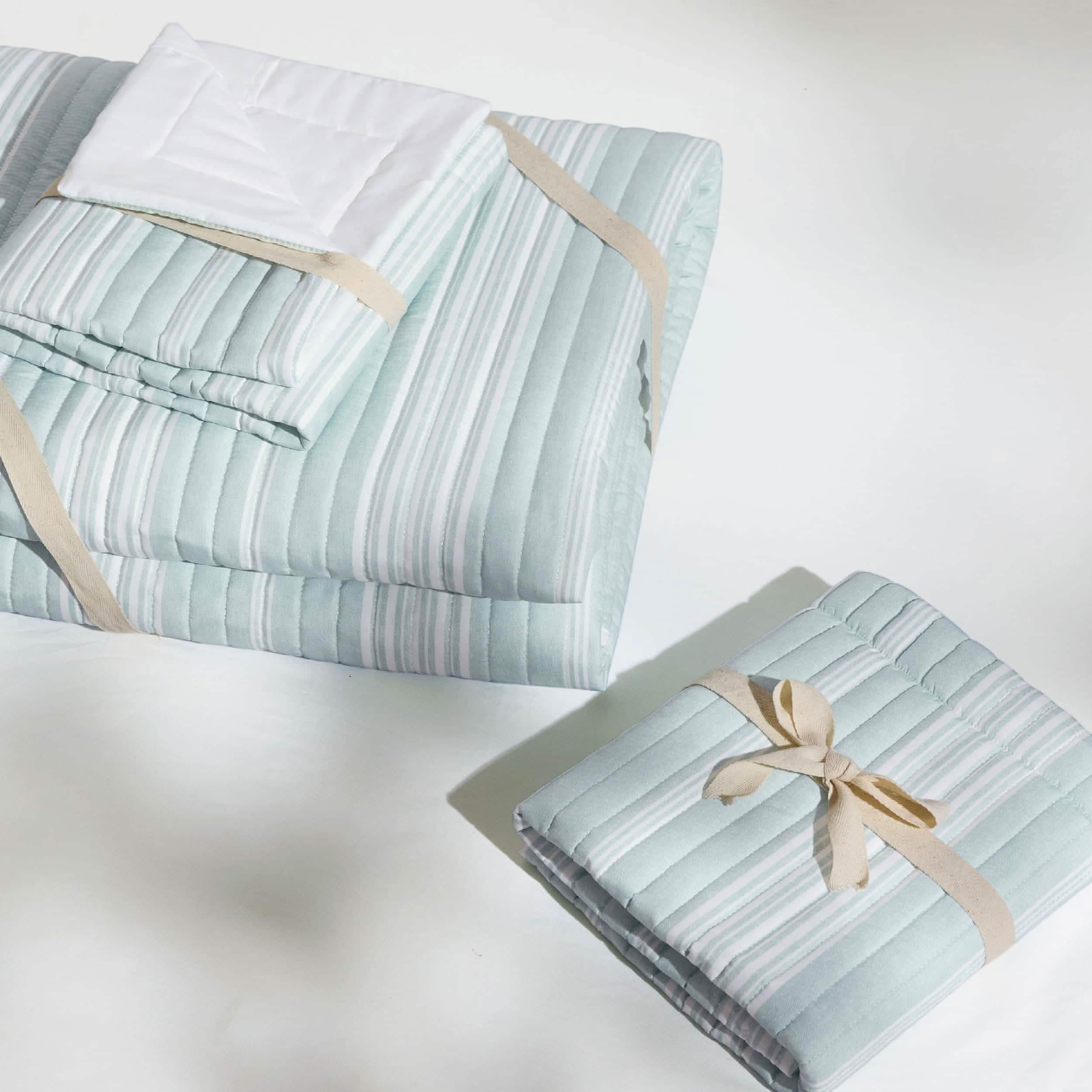 Chill Vibes Quilt Set - Image 2