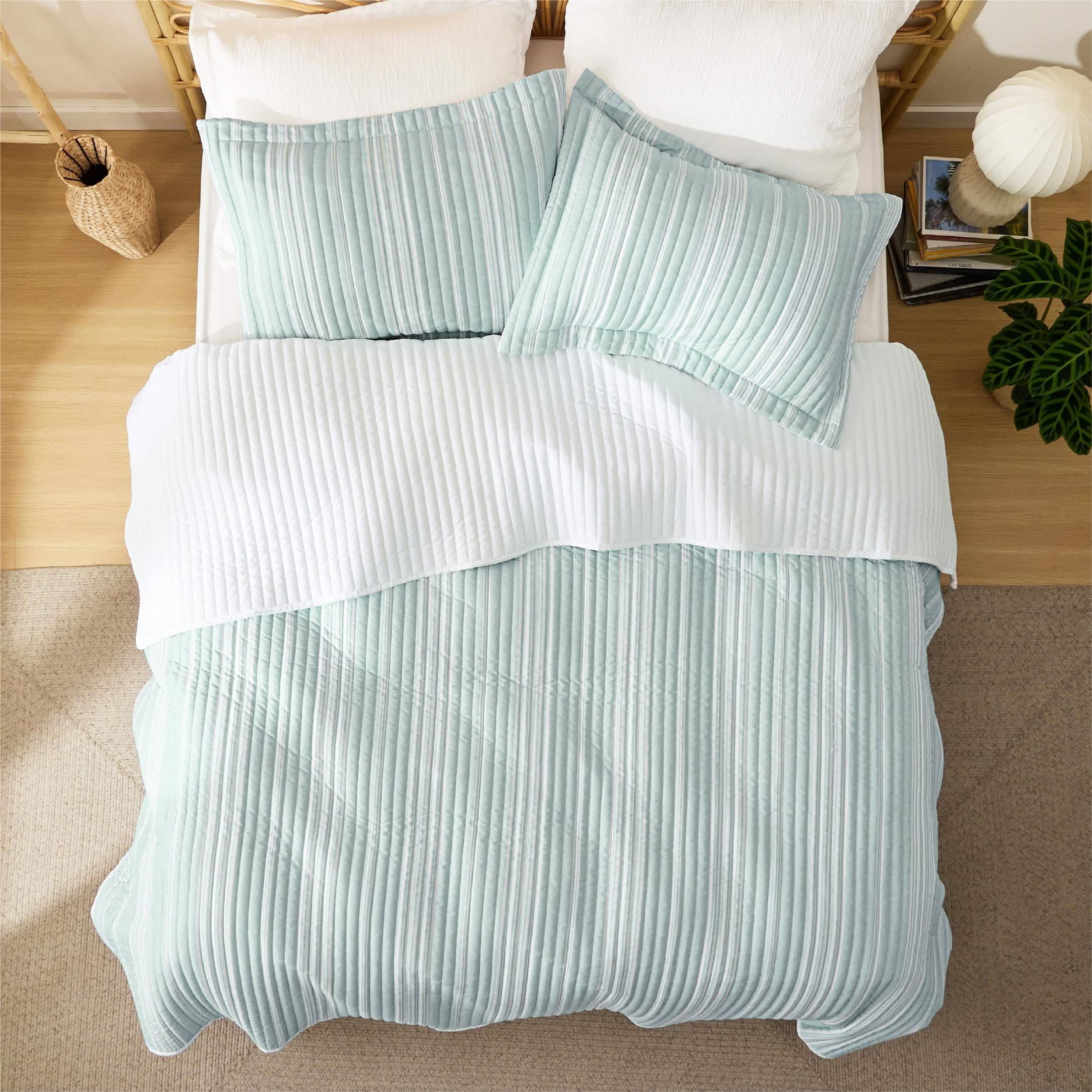 Chill Vibes Quilt Set - Image 5