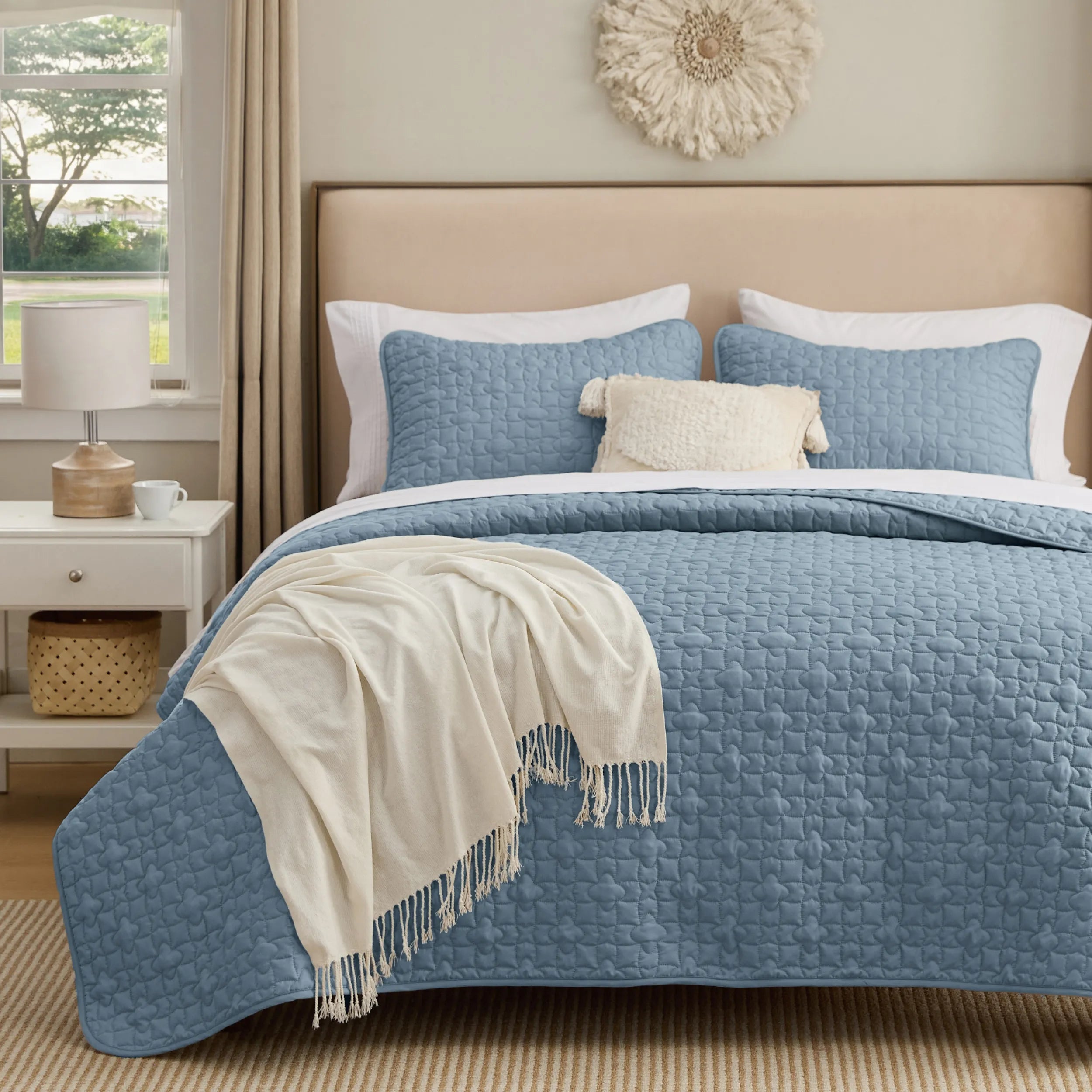 Lucky Star Quilt Set - Image 2
