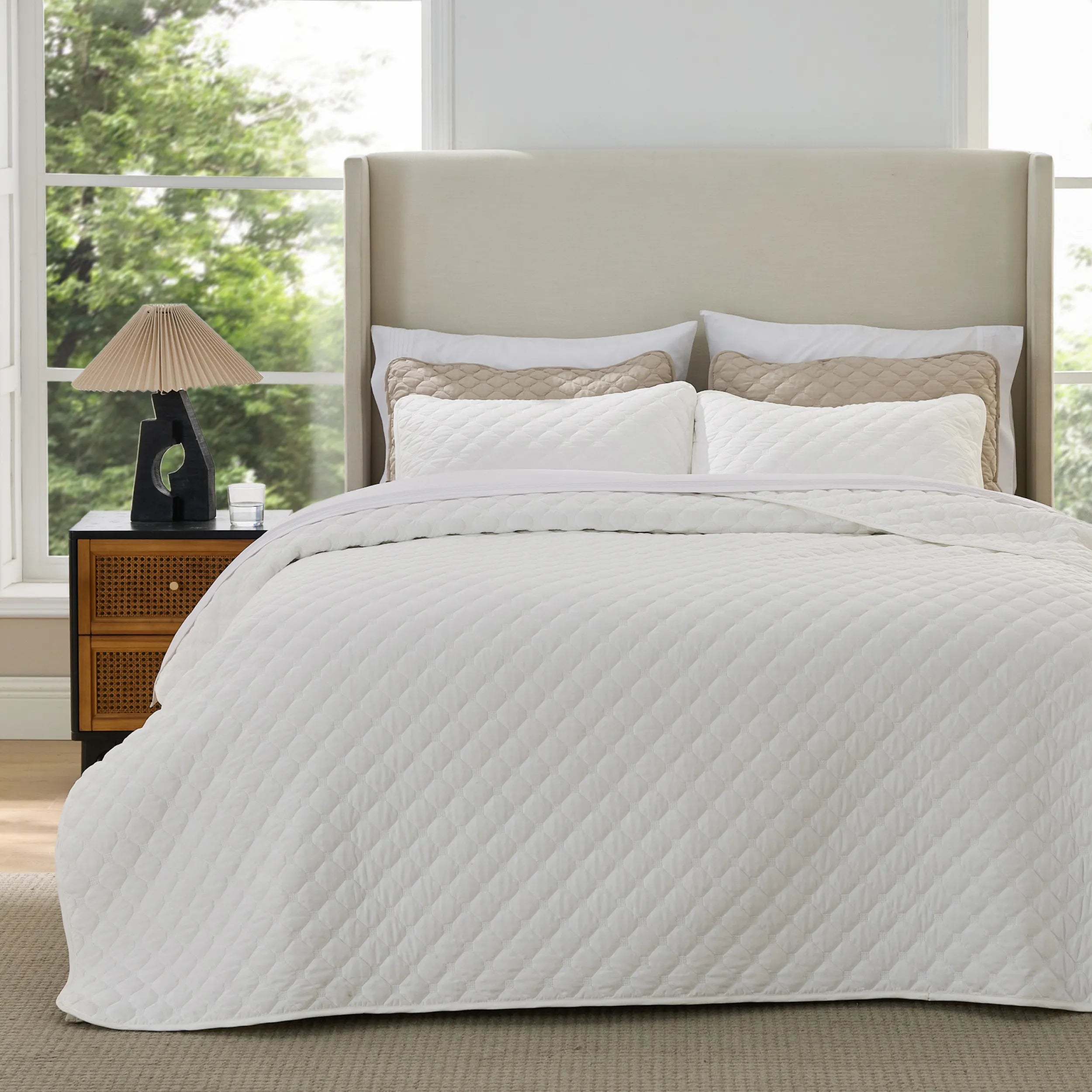 Classic Honeycomb Quilt Set - Image 9