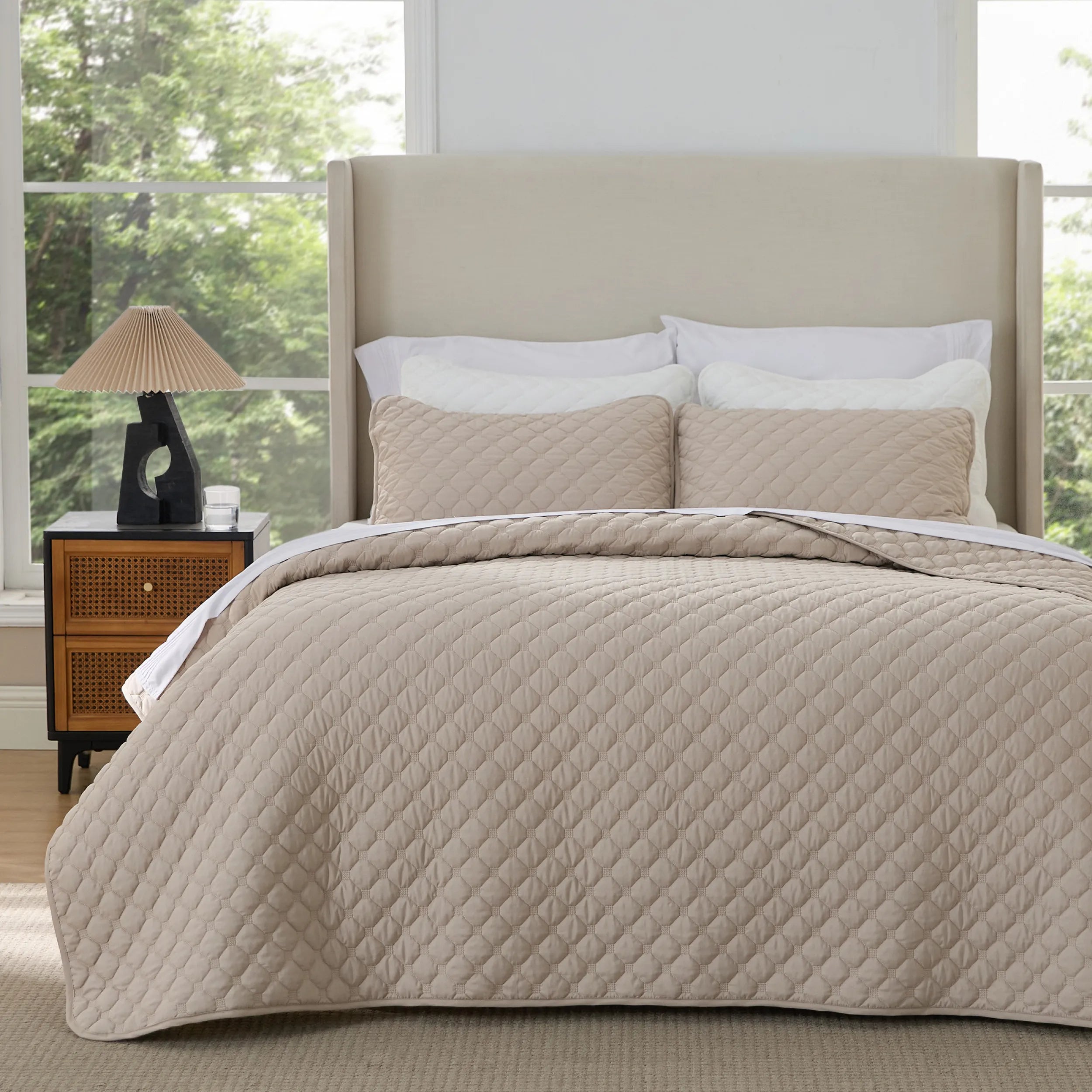 Classic Honeycomb Quilt Set - Image 2