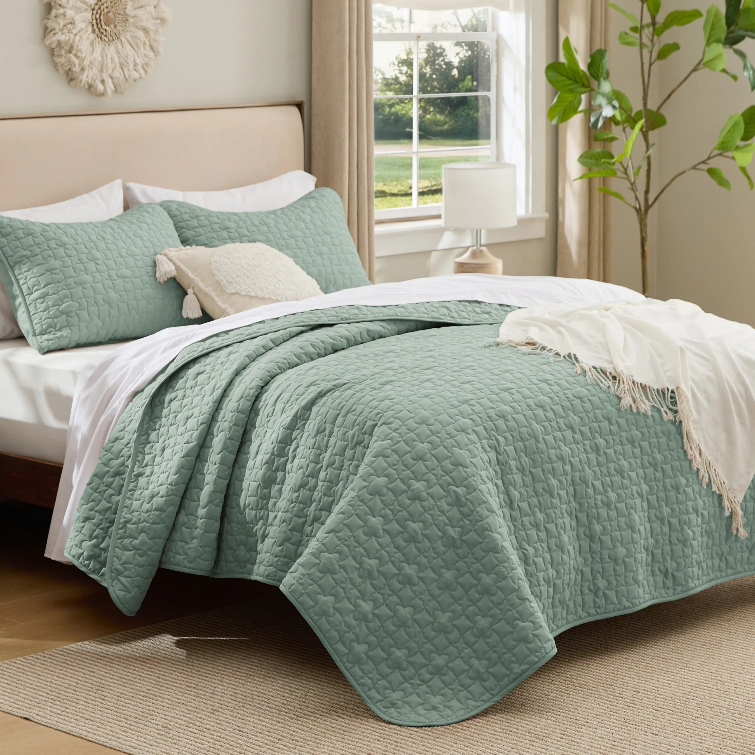 Lucky Star Quilt Set - Image 10