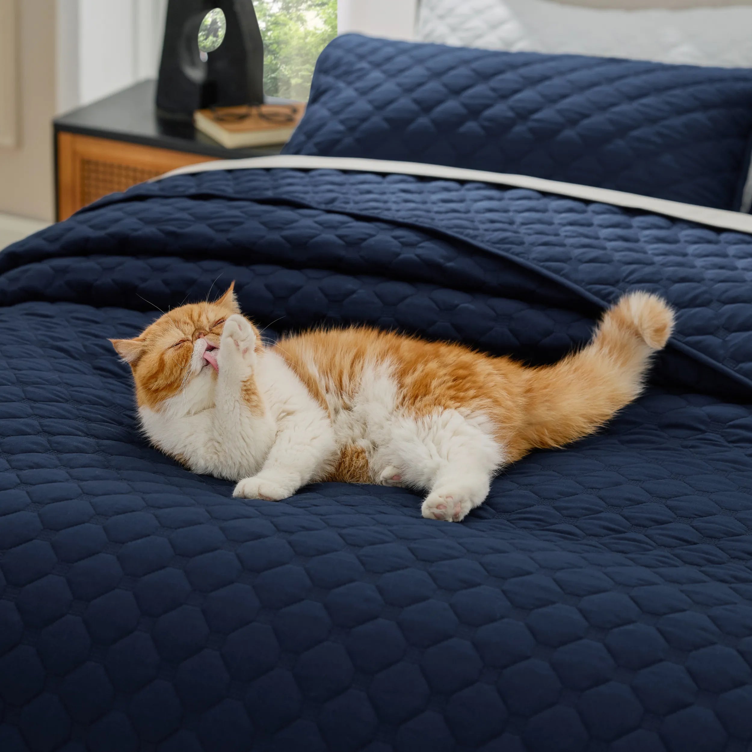 Classic Honeycomb Quilt Set - Image 17