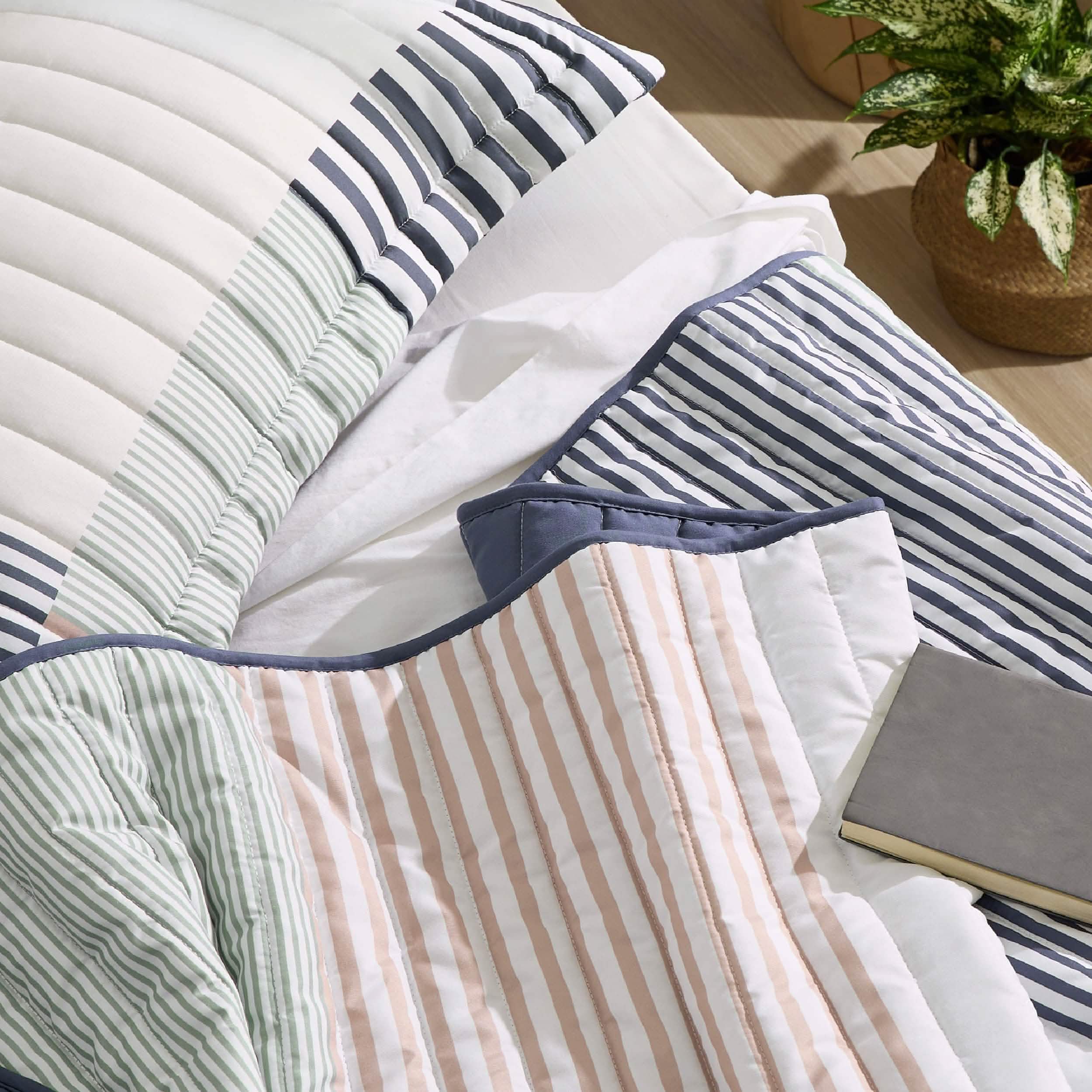 Chill Vibes Quilt Set - Image 13