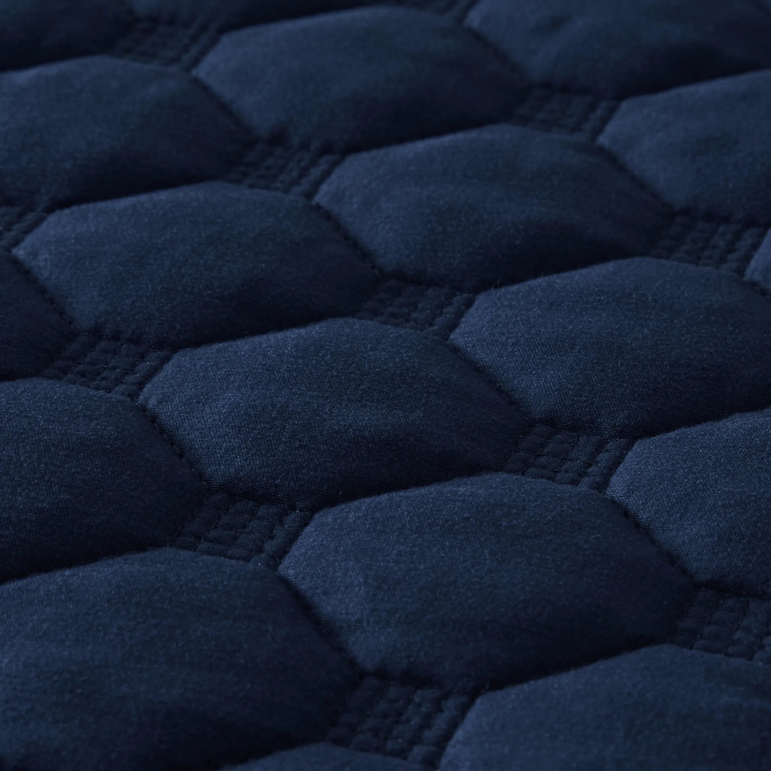 Classic Honeycomb Quilt Set - Image 18