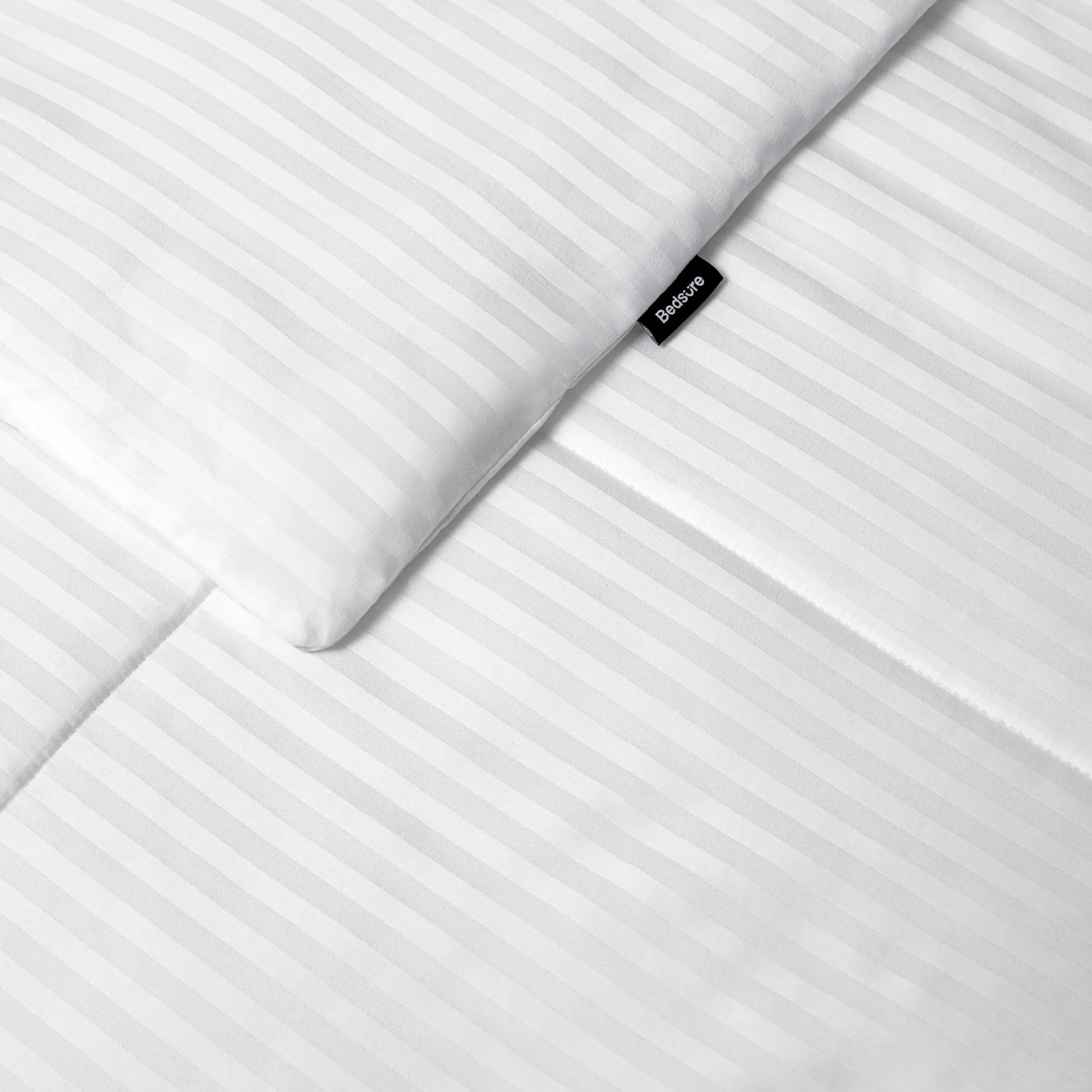 Weightless Comfy Striped Quilt - Image 6