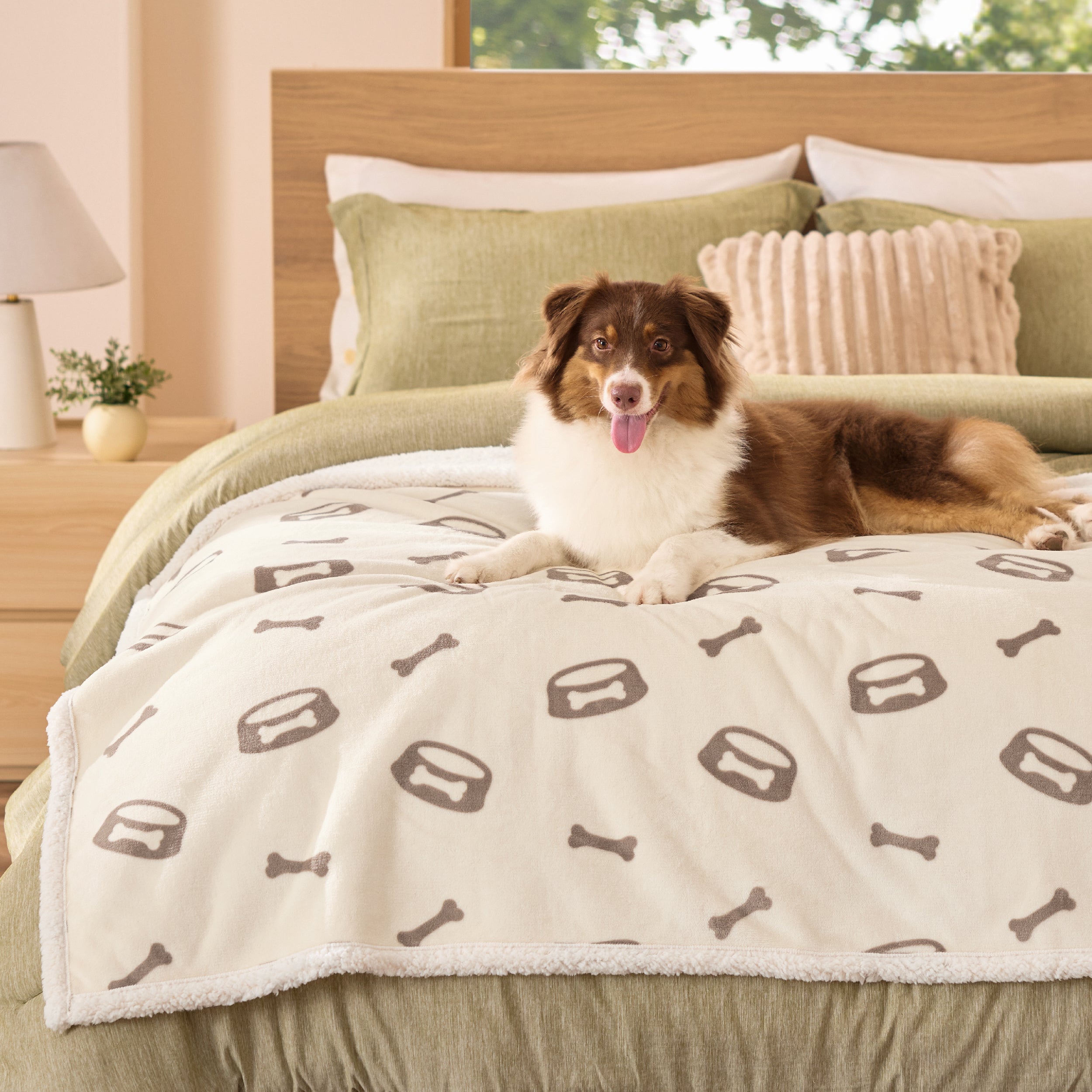Reversible Waterproof Sherapa Blanket - Image 10