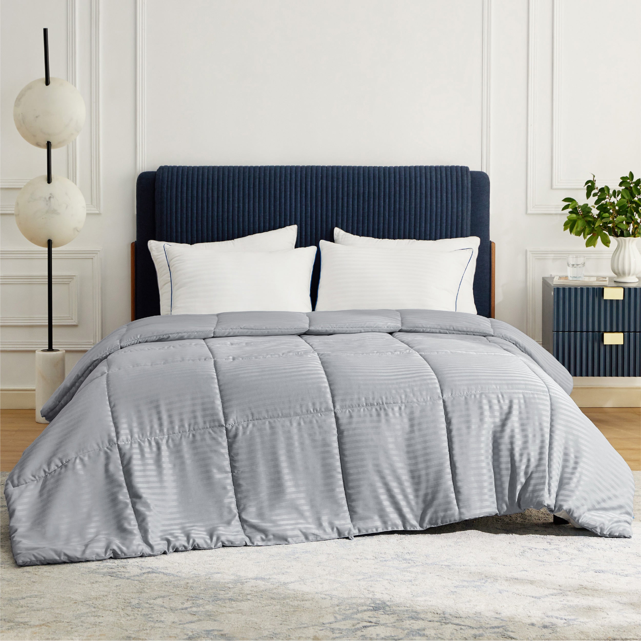 Weightless Comfy Striped Quilt - Image 9