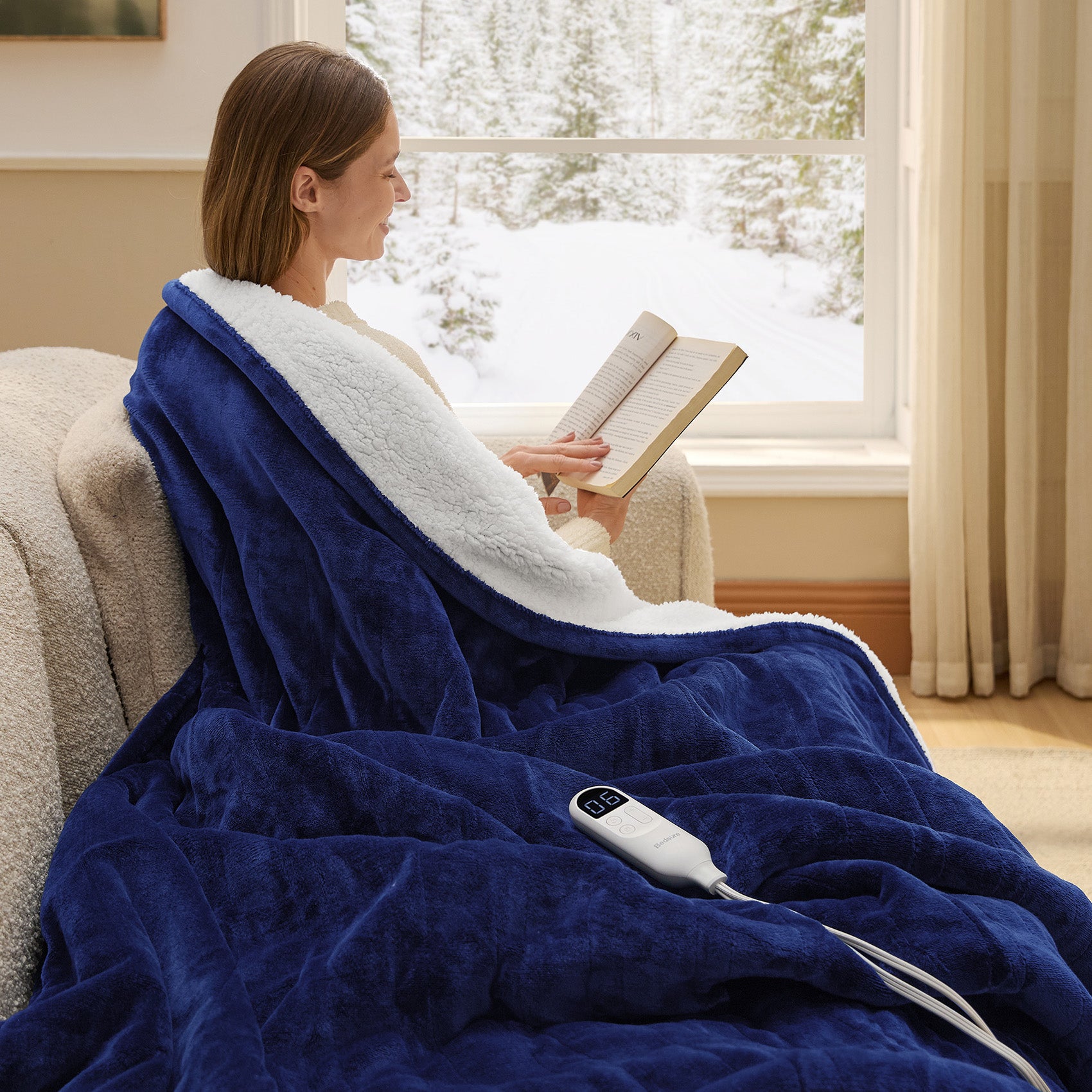 Solid Flannel Heated Blanket - Image 6