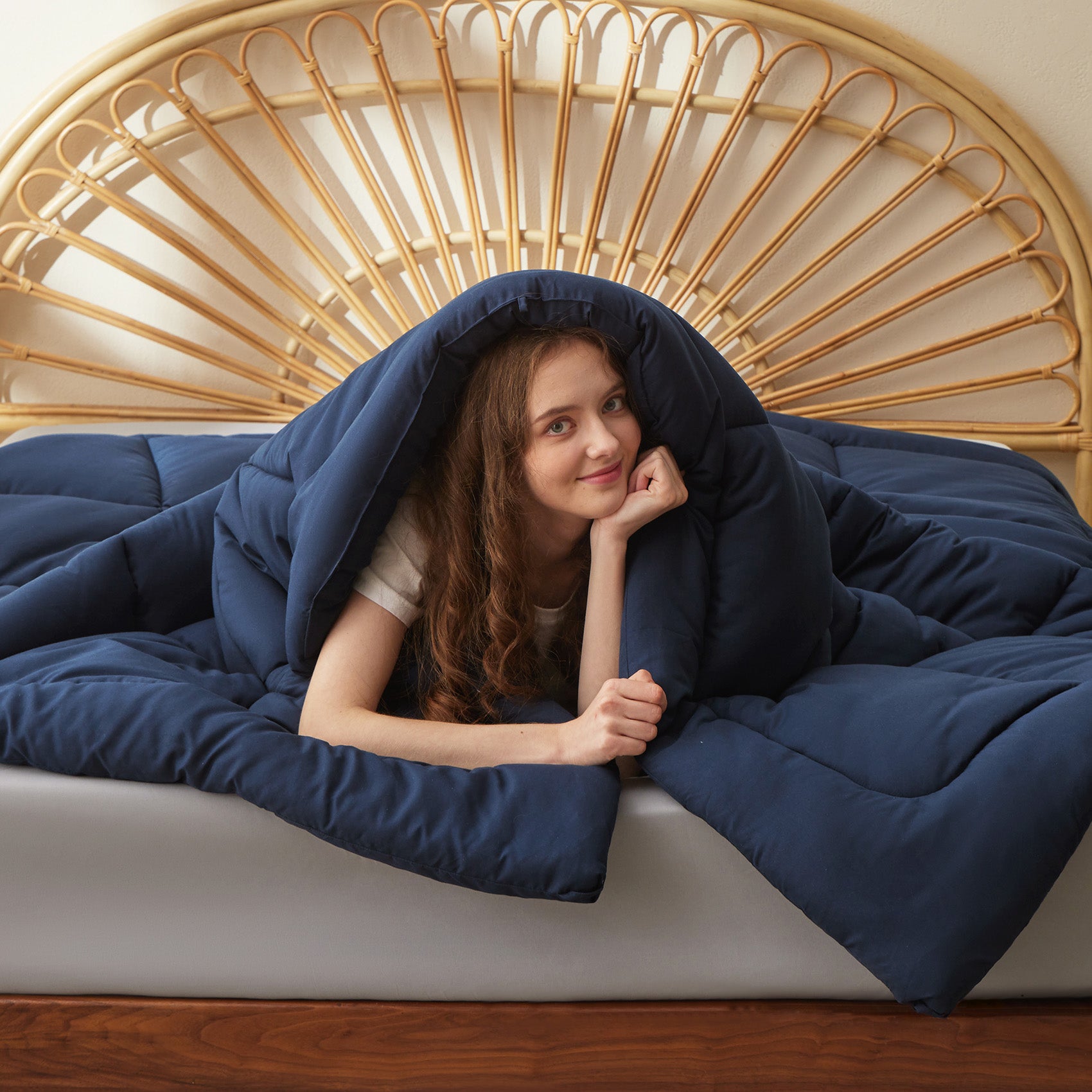 Down Alternative Comforter - Image 9