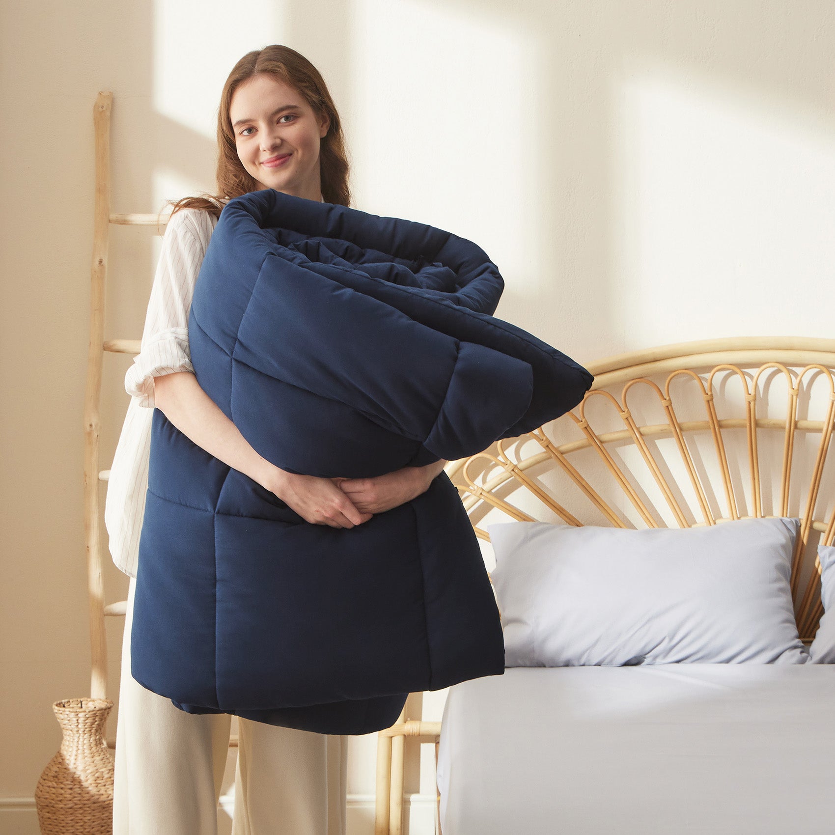 Down Alternative Comforter - Image 12