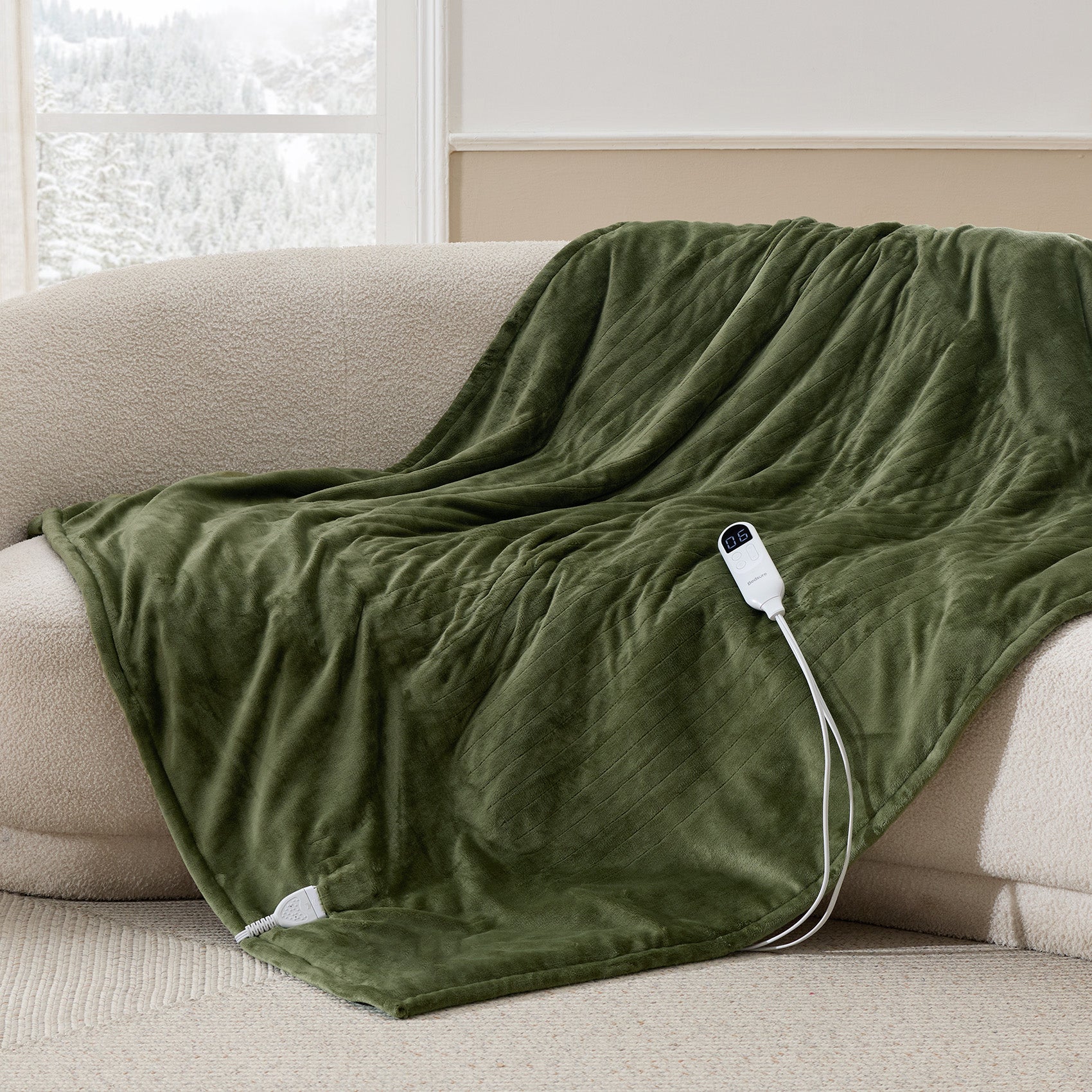 Solid Flannel Heated Blanket - Image 26