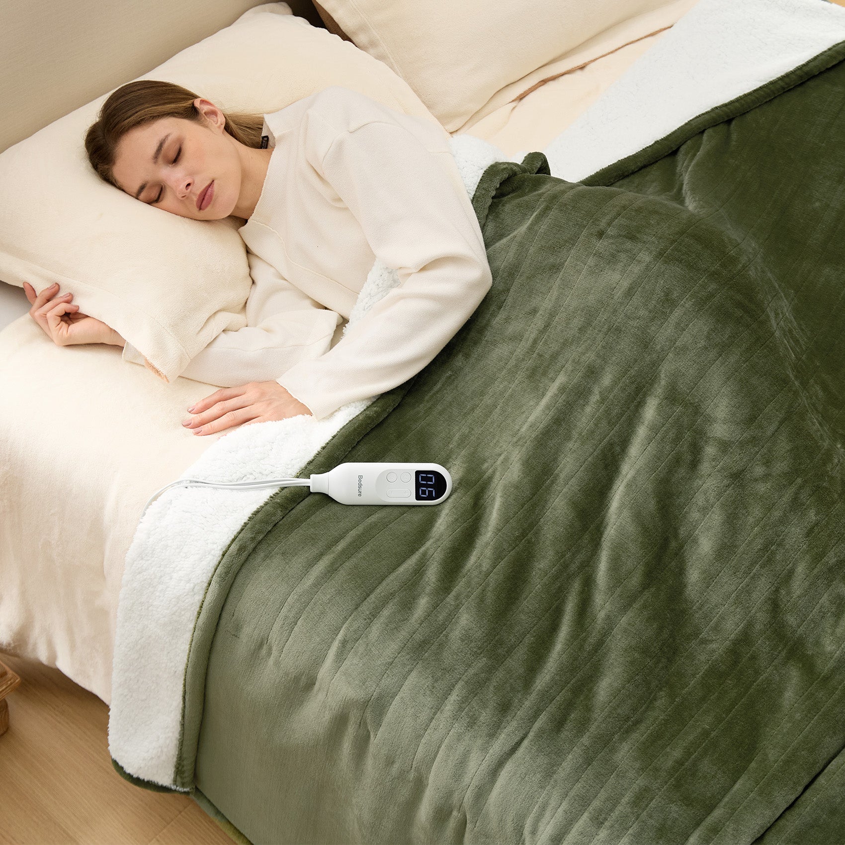 Solid Flannel Heated Blanket - Image 29