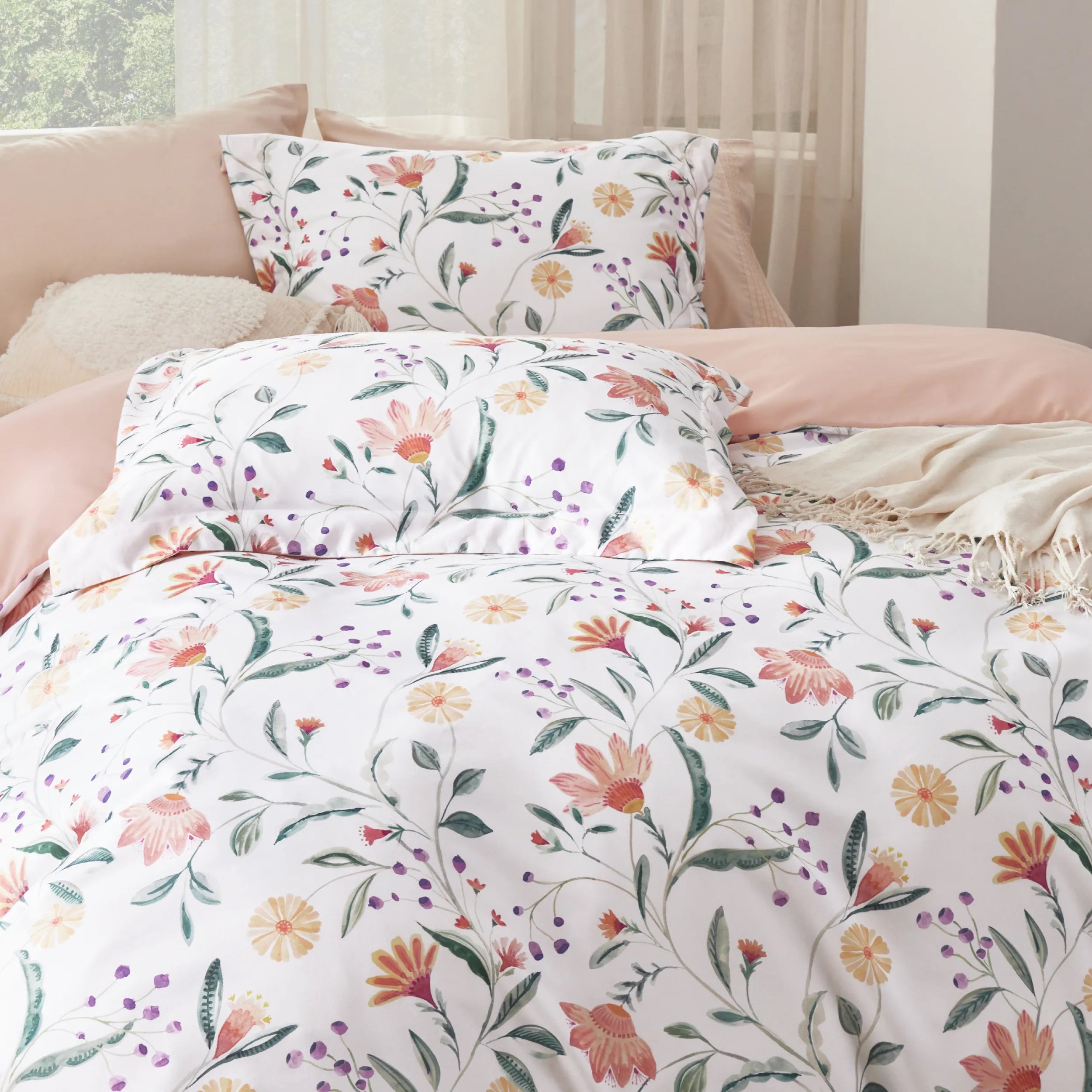 Reversible Pale Duvet Cover Set - Image 4