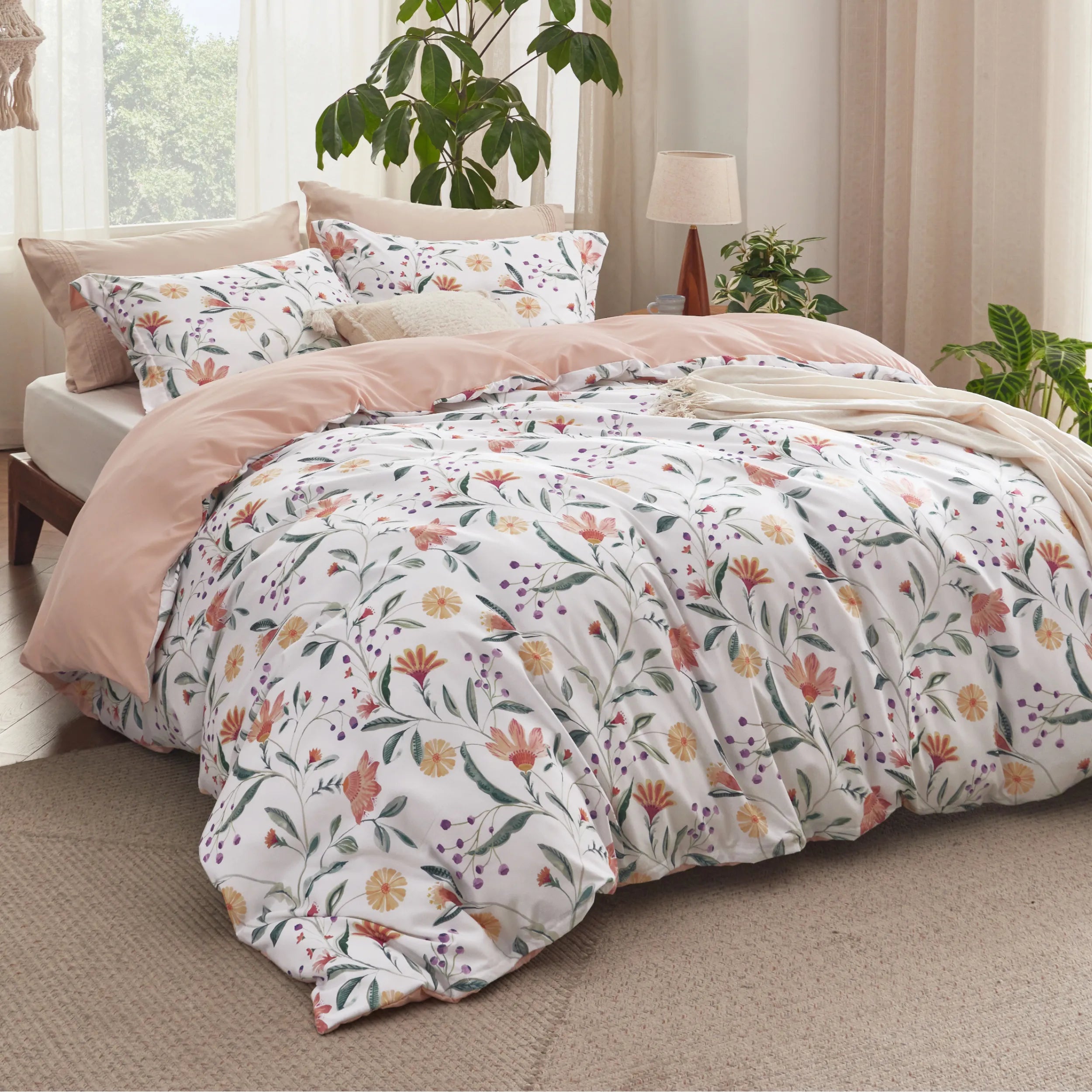 Reversible Pale Duvet Cover Set - Image 6