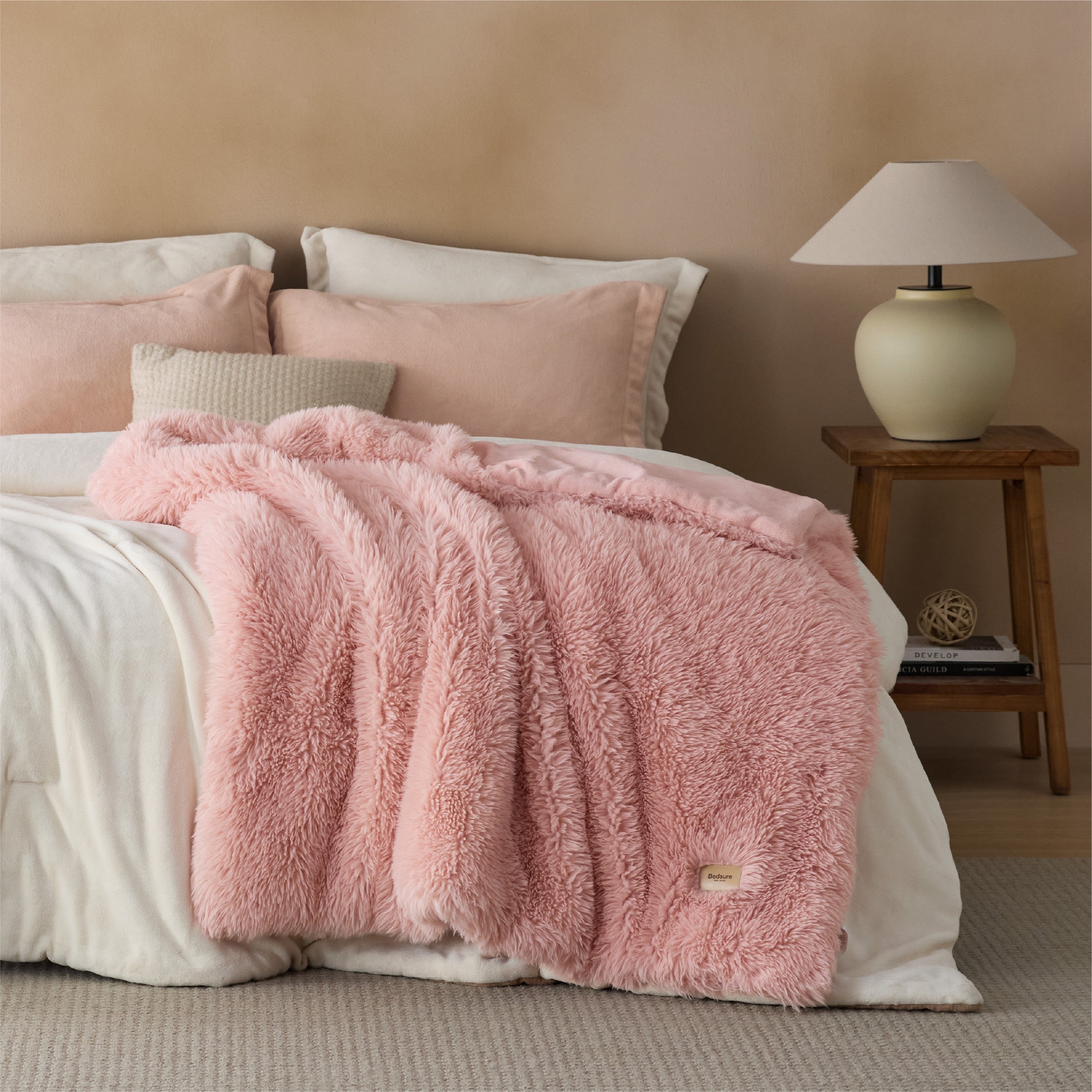 Luxe Faux Fur Blanket - Image 15